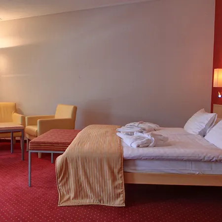 Grand Et Centre Thermal 4* 이베르동레방
