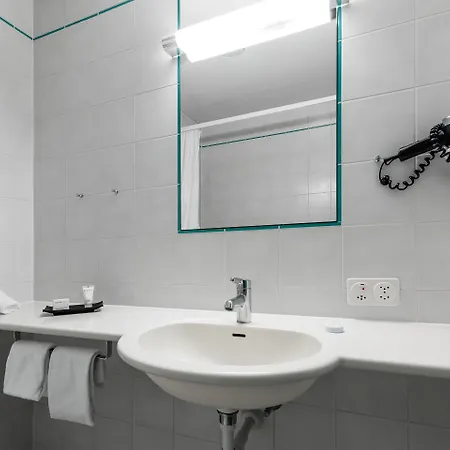 Grand Et Centre Thermal Hotel 4*