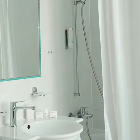 Grand Et Centre Thermal 호텔 4*