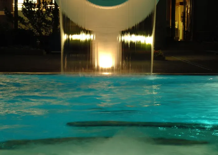 Grand Et Centre Thermal Hotell 4*